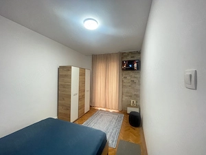 apartament cu 4 camere , inchiriere termen lung - imagine 2