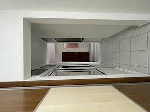  Particular, vand apart. dec. 3 camere, incadrat si complet mobilat, Tomis 3- Soveja stradal - imagine 6