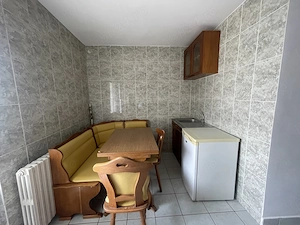  Particular, vand apart. dec. 3 camere, incadrat si complet mobilat, Tomis 3- Soveja stradal - imagine 5