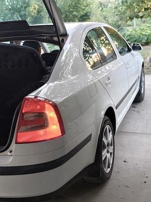 Skoda Octavia 2008 - imagine 3
