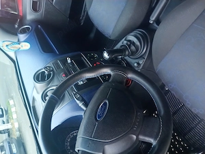 Vând Ford fiesta 1.4 benzina(GPL)