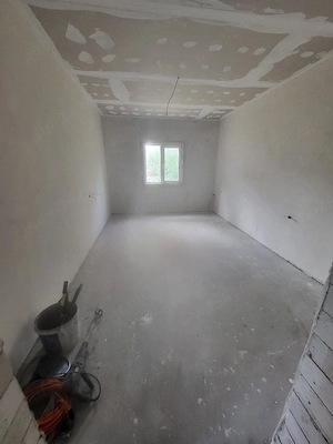 propietar casa 3 camere in lumina - imagine 4