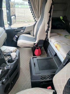 Vand Mercedes Benz Actros - imagine 5