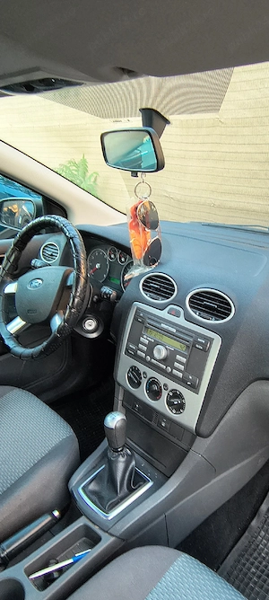 Ford Focus 1.6 benzina  - imagine 3