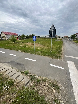 Proprietar, vand teren servicii P+2E+M langa drumul judetean - imagine 3