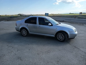 Vw bora, 1.6 benzina 4000 de lei  - imagine 5