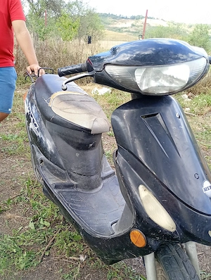 vând scuter 49 cc - imagine 2