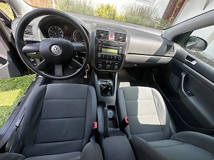 Volkswagen Golf V 1.6 FSI   2.400   preț negociabil - imagine 2