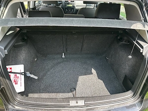 Volkswagen Golf V 1.6 FSI   2.400   preț negociabil - imagine 3