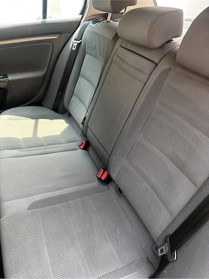 Volkswagen Golf V 1.6 FSI   2.400   preț negociabil - imagine 10