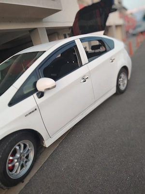 Vând Toyota prius 3  - imagine 9