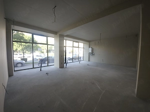 Bd. Republicii (tronson bd. Traian   bd. Unirii)   chirie spatiu comercial, cu vitrina, s.u. =141mp - imagine 3