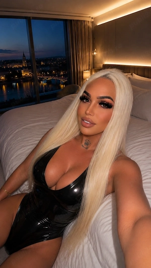 Ts I'm back, mistress house or hotel