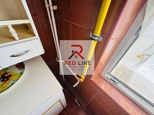 Apartament 3 camere, decomandat,etaj 4 (zona centrala Hotel Traian) - imagine 5