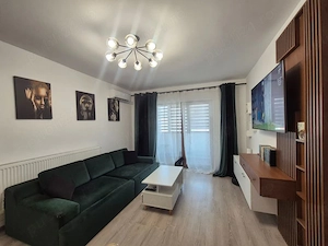 Apartament cu 3 camere de vânzare   Strada Ana Ipătescu, Târgu Jiu