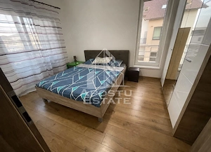 Apartament cu 2 camere de vanzare,Loc de parcare , Dumbravita