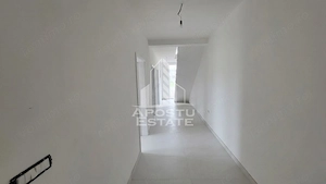 Duplex nou si modern,4 camere2,bai,la cheie Giarmata - imagine 6