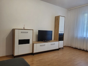 Închiriez apartament cu 2 camere, cartierul Tudor, zona liniștită  - imagine 4