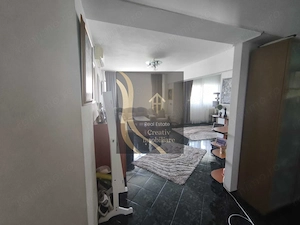 Vand apartament 4 camere , decomandat, mobilat si utilat, la autogara Militari et. 8/10