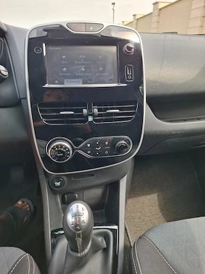 Renault Clio Grandtour 0.9 TCE 2015 - imagine 8