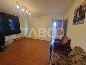 Apartament de vanzare 2 camere si pivnita parter inalt Rahovei Sibiu - imagine 3