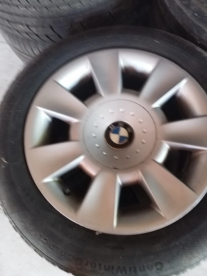 Vând Jante BMWpe 15 cu cauciucuri 185/65R15 
