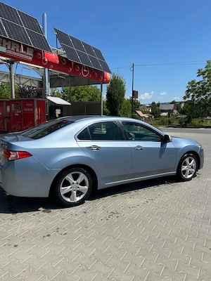 Honda Accord Sedan  2.0 i-VTEC  - imagine 3
