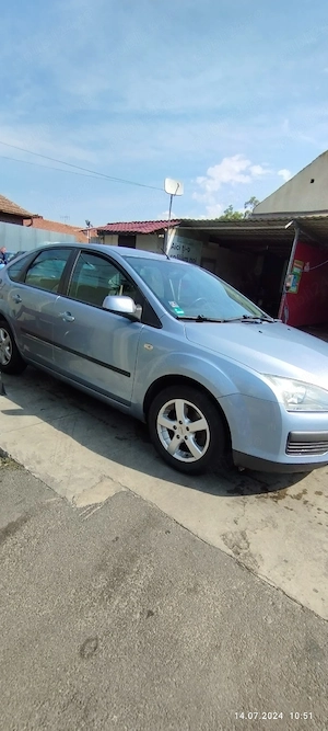 Ford Focus 1.6 benzina  - imagine 4