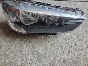 Far faruri stanga dreapta halogen original BMW X1 F48 cod 7346536 7346535