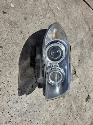 Far dreapta xenon adaptiv BMW seria 1 E81 E82 E87 E88 facelift LCI - imagine 5