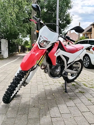 Vând motocicletă Honda CRF 250L an 2016 stare perfectă de funcționare