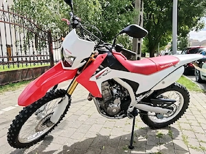 Vând motocicletă Honda CRF 250L an 2016 stare perfectă de funcționare - imagine 2