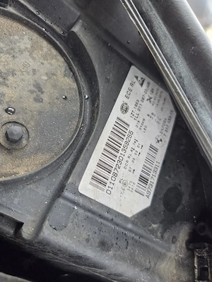 Far faruri stanga dreapta BMW seria 5 F10 F11 lci facelift bixenon bi-xenon - imagine 3