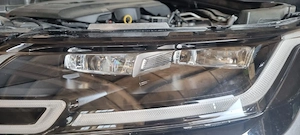 Far faruri stanga dreapta full led matrix Range Rover Velar cod L8A2-13W029-EA L8A2-13W030-EA europa - imagine 4