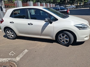 Vând  mașină Toyota Auris, stare impecabilă - imagine 8