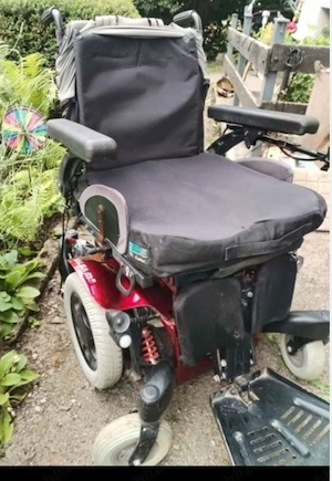Carucior electric pt persoane cu handicap 