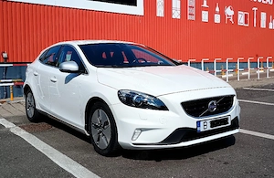 Volvo V40 R-design, an 2016, D2 Euro6, NEDC 82(g km) - imagine 3