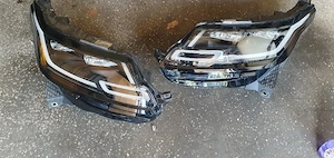 Far faruri stanga dreapta Range Rover Velar cod J8A2-13W029-DG J8A2-13W030-DG