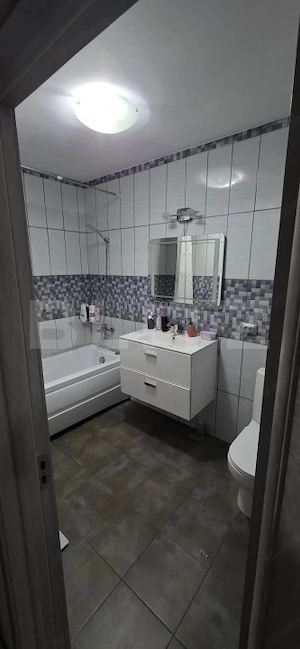 Apartament semidecomandat complet mobilat si utilat, parcare inclusa, zona Terra - imagine 7