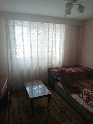 Apartament 3 camere,decomandat,centrala,vis a vis CET 2 balcoane,86500,negociabil - imagine 3