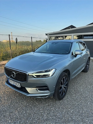 Volvo xc60 T8 hybrid  - imagine 4