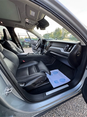 Volvo xc60 T8 hybrid  - imagine 9