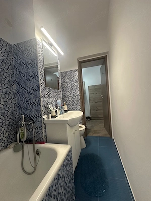 2 minute Medicina!!!  2 camere .. bloc izolat cu centrala - imagine 6