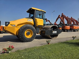 Cilindru compactor 14t, jcb vibromax 116, 2019, 2.376h, latime tambur 2,1m-48900 eur+Tva - imagine 4