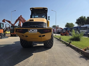Cilindru compactor 14t, jcb vibromax 116, 2019, 2.376h, latime tambur 2,1m-48900 eur+Tva - imagine 2