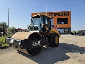 Cilindru compactor 14t, jcb vibromax 116, 2019, 2.376h, latime tambur 2,1m-48900 eur+Tva - imagine 10