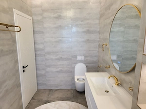 Apartament 4 camere-Mamaia