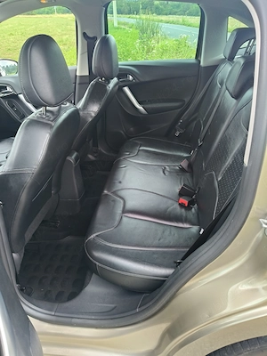 Vând Citroen C3 Exclusive 1.6 benzină 117cp euro 5 an 2010 - imagine 9
