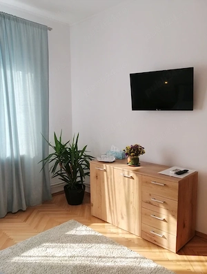 Închiriez cameră în apartament la casă - imagine 2