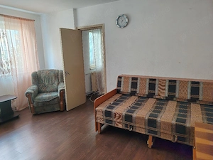 Închiriez apartament